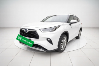 丰田 汉兰达 2022款 双擎 2.5L 四驱尊贵版 7座