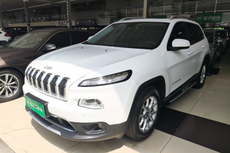 Jeep 自由光 2016款 2.4L 专业版