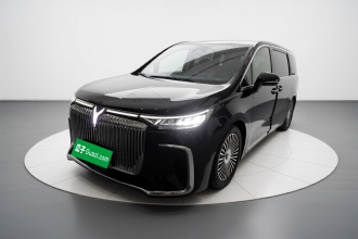 岚图汽车 岚图梦想家 2025款 PHEV 四驱旗舰鲲鹏版