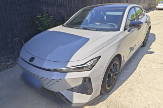 长安UNI-V 2024款 1.5T 尊贵型