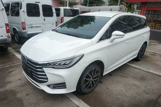 比亚迪 宋MAX 2017款 1.5T 手动智联豪华型 7座