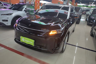 蓝电E5 PLUS 2026款 标准续航 四驱性能版 Ultra