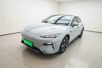 吉利银河 银河E8 2025款 700km 远航智驾版