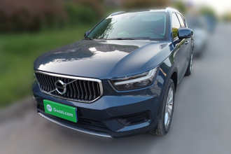 沃尔沃XC40 2022款 T4 四驱智行时尚版