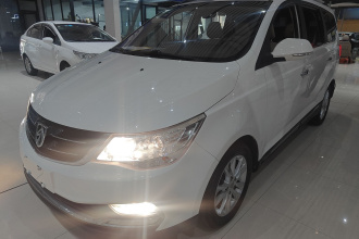 宝骏730 2016款 1.5L 手动舒适型 7座 国V