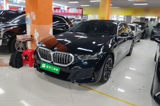 宝马5系 2024款 530Li 领先型 M运动套装