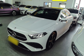 奔驰A级 2024款 A 200 L 时尚型