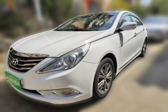 现代 索纳塔 2015款 经典 2.0L 自动豪华版