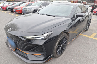 长安UNI-V 2022款 1.5T 运动版