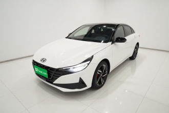 现代 伊兰特 2022款 1.5L CVT 20周年纪念款