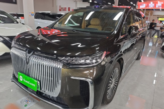 岚图汽车 岚图梦想家 2025款 PHEV 四驱尊贵乾崑版