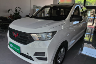 五菱汽车 五菱宏光 2021款 改款1.5L S基本型 电动助力LAR
