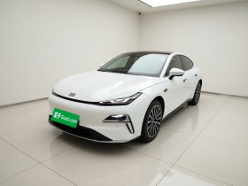 吉利银河 银河星耀8 2025款 130km EM-i 旗舰版