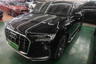 奥迪Q7 2021款 55 TFSI quattro S line运动型