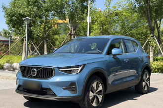 沃尔沃XC40 2024款 B3 智远豪华版