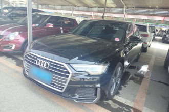 奥迪A6L 2022款 45 TFSI quattro 臻选动感型