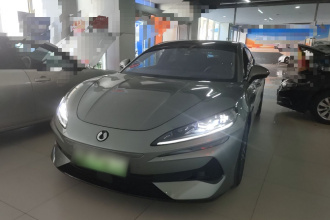 腾势Z9GT 2024款 1100四驱Ultra版