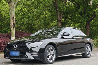 奔驰E级 2023款 改款 E 300 L 运动时尚型