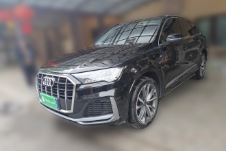 奥迪Q7 2020款 55 TFSI quattro S line运动型