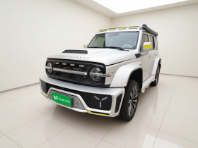 超境汽车 共创坦克300 2021款 2.0T 赛博坦克