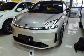 领克08 EM-P 2025款 120km 长续航Halo