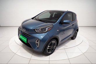 奇瑞QQ 小蚂蚁 2022款 改款 甜粉款 半糖版 三元锂 28.8kWh 30kW 301km