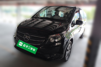 奔驰 威霆 2021款 2.0T 精英版 9座