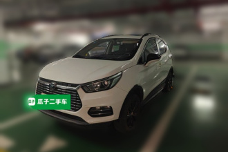比亚迪 元新能源 2018款 EV360 智联炫酷型