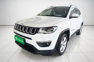 Jeep 指南者 2020款 220T 自动精英版