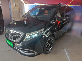奔驰V级 2018款 V 260 L 尊贵加长版 国VI