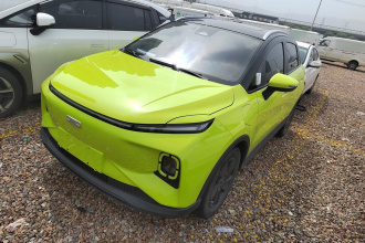 吉利几何E萤火虫 2022款 401KM 霹雳虎 5座