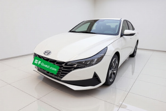 现代 伊兰特 2022款 1.5L CVT LUX尊贵版