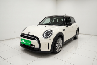 MINI 2022款 1.5T COOPER 经典派 五门版