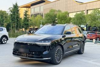 鸿蒙智行 问界M9 2025款 增程 Ultra版 52kWh 6座版 (192线激光雷达）