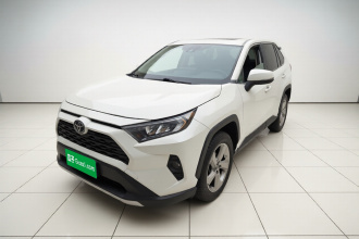 丰田 RAV4荣放 2020款 2.0L CVT两驱风尚PLUS版