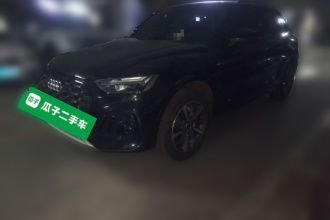 奥迪Q5L 2023款 40T 豪华动感型