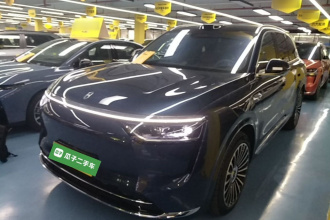 鸿蒙智行 问界M8 2025款 增程 Ultra版 53.4kWh 5座版 (192线激光雷达）