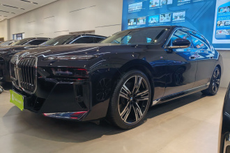 宝马7系 2023款 740Li 领先型 M运动套装