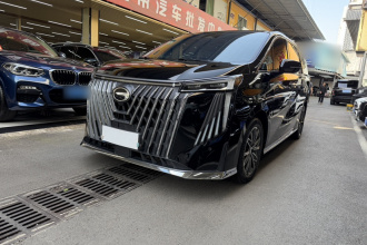 广汽传祺 传祺M8 2024款 大师系列 400T 至尊版