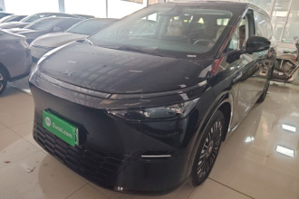 小鹏X9 2025款 纯电 740超长续航 Max