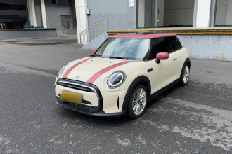 MINI 2022款 改款 1.5T COOPER 经典派
