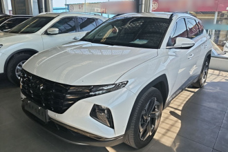 现代 2023款 途胜L 1.5T 自动两驱DLX豪华版