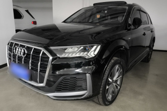 奥迪Q7 2022款 55 TFSI quattro S line运动型