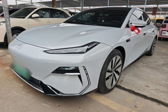 吉利银河 银河E8 2024款 550km 后驱MAX