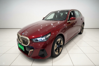 宝马i5 2024款 eDrive 35L 尊享型 M运动套装