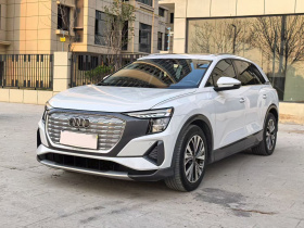 奥迪Q5 e-tron 2023款 40 e-tron 闪耀型 锦衣套装