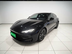 名爵 MG7 2025款 2.0T 405 AT奢享版