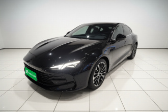 名爵 MG7 2025款 2.0T 405 AT奢享版