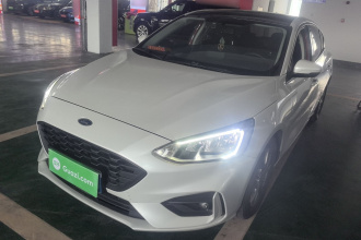 福特 福克斯 2020款 两厢 1.5L 自动锋跃型