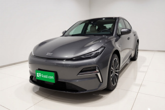 吉利银河 银河星耀8 2025款 130km EM-i 尊享版